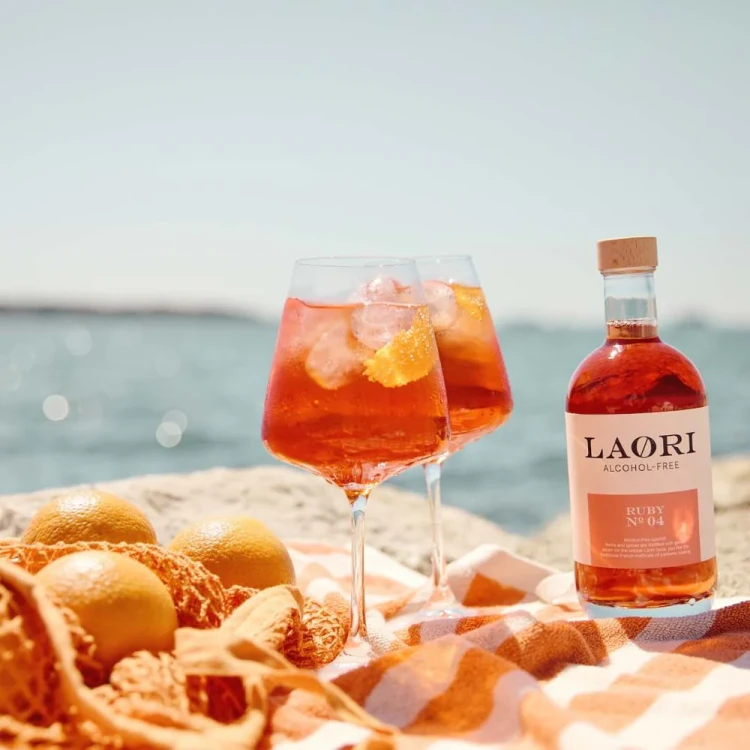 laori ruby free glass